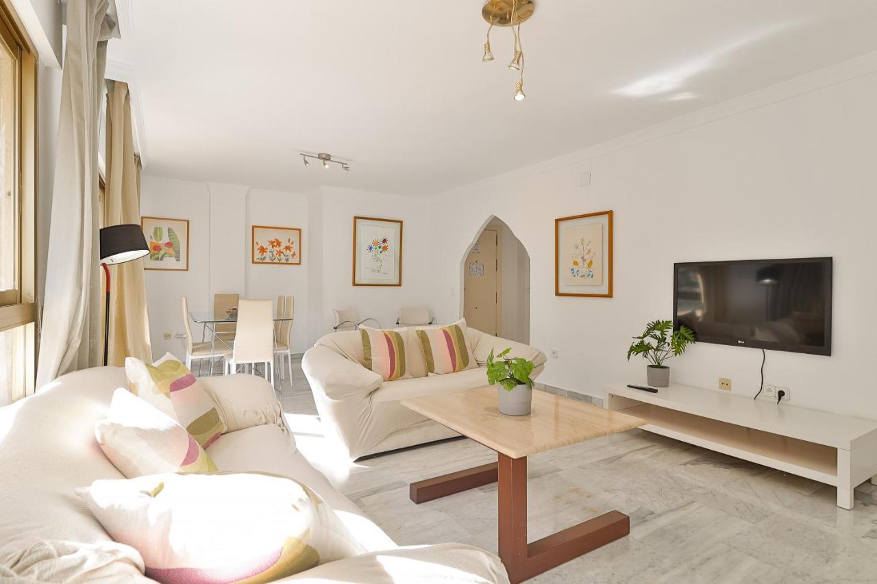 C9 Roomy Luminous 5 Bedroom In Town Apartment Málaga