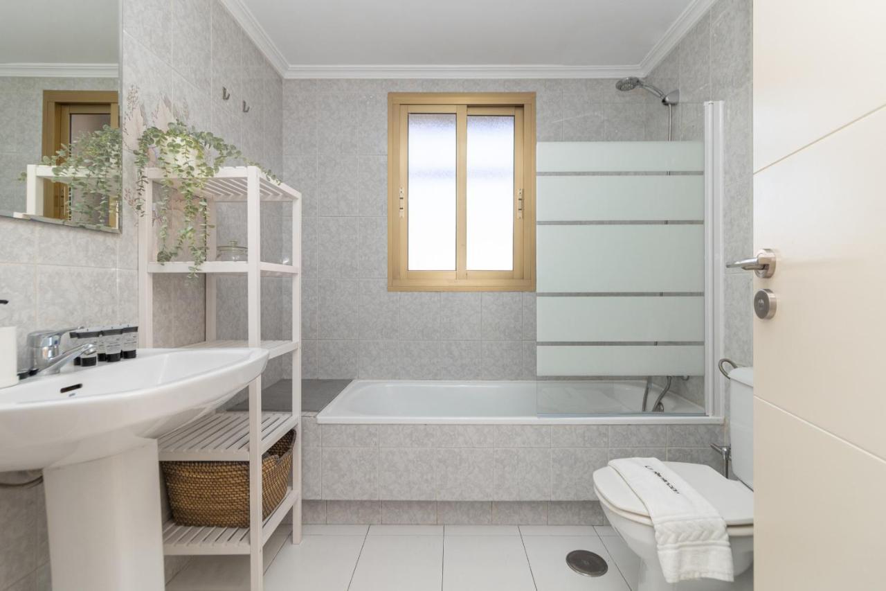 Appartement C9 Roomy Luminous 5 Bedroom In Town Málaga
